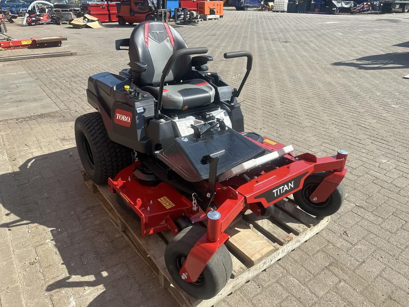 Toro TITAN XS 5450 zero turn - جزازة أعشاب الحدائق: صورة 4 Toro TITAN XS 5450 zero turn - جزازة أعشاب الحدائق: صورة 4