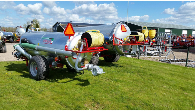 Watertank met haspel - آلة رش السماد الطبيعي: صورة 4 Watertank met haspel - آلة رش السماد الطبيعي: صورة 4