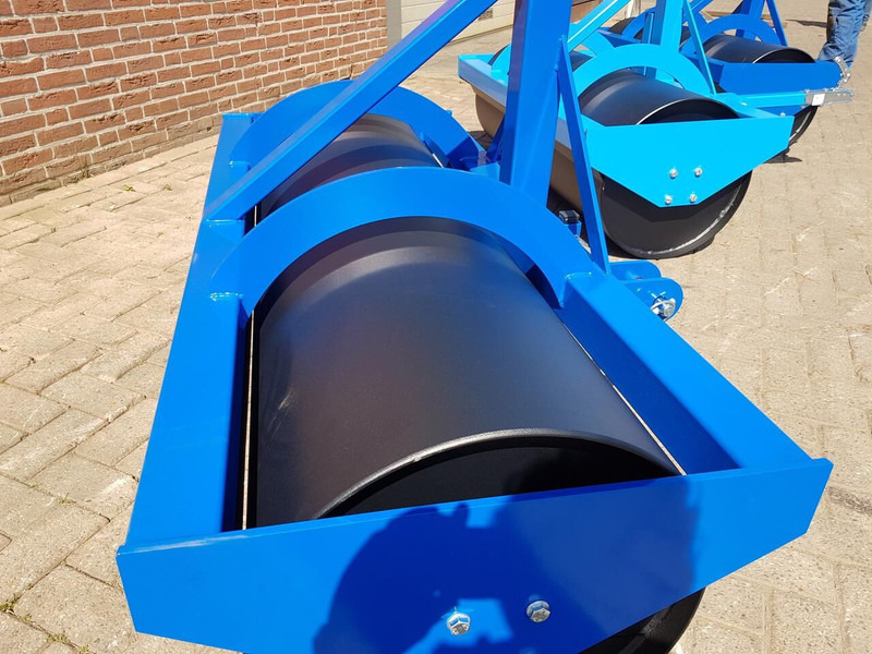 Landrol LR 160 - اسطوانة المزرعة: صورة 4 Landrol LR 160 - اسطوانة المزرعة: صورة 4