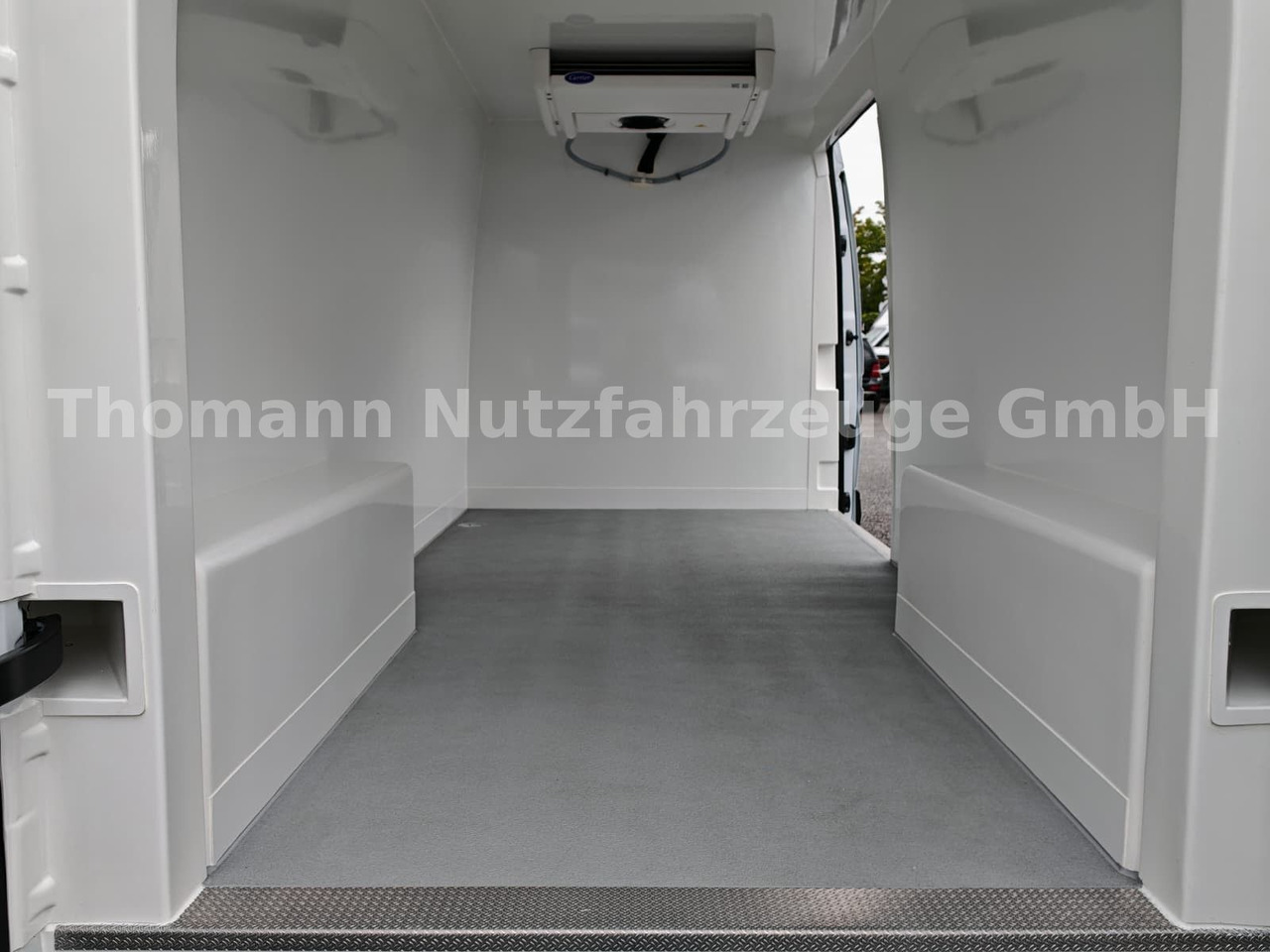 شاحنة مُبرّدة للتوصيل Renault NEW Master Kühlkastenwagen Xarios 300 GH: صورة 8