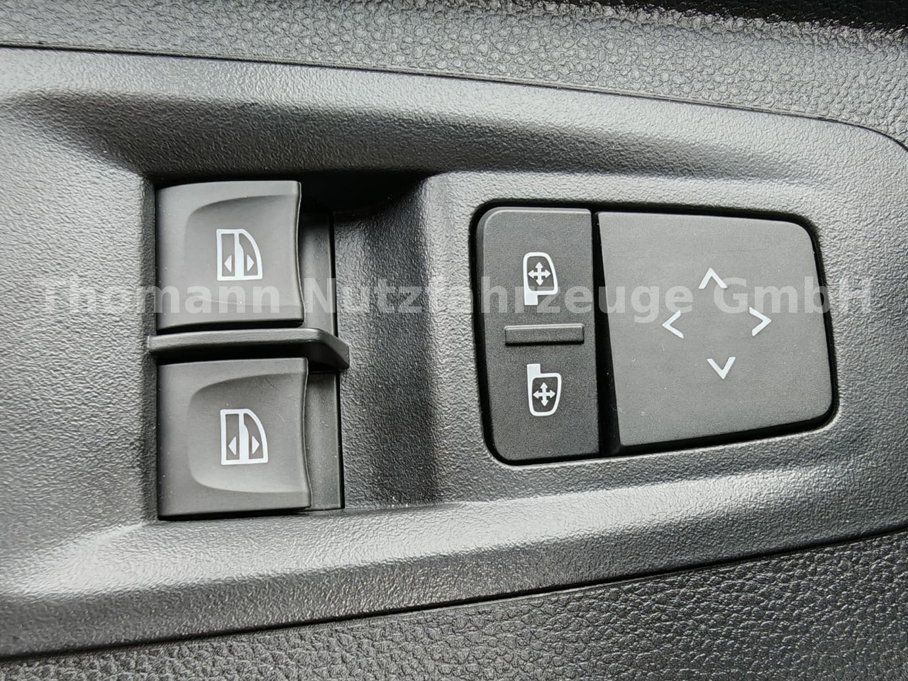 شاحنة مُبرّدة للتوصيل Renault NEW Master Kühlkastenwagen Xarios 300 GH: صورة 19