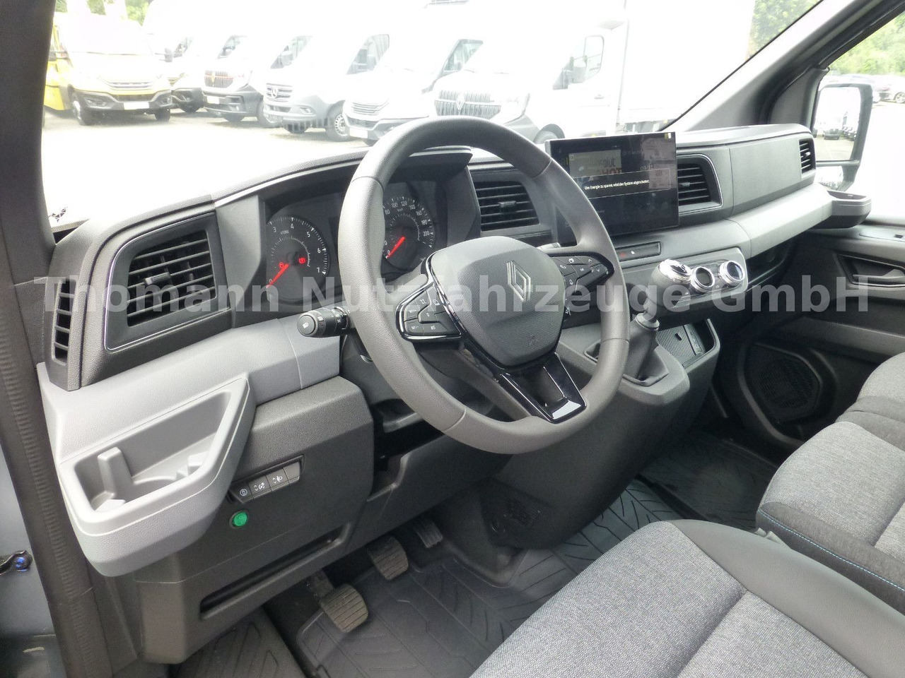 شاحنة ستارة جانبية Renault NEW Master Pritsche Plane Premium 2025: صورة 18