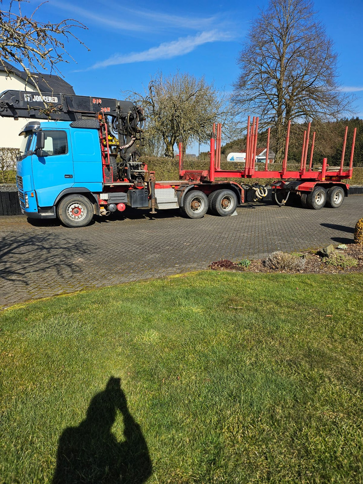 VOLVO FH16 - شاحنة قطع الأشجار: صورة 2 VOLVO FH16 - شاحنة قطع الأشجار: صورة 2