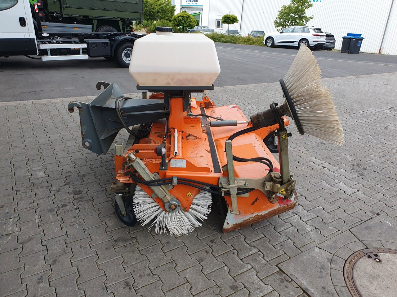 Bema 25 Dual Kehrmaschine / 2.050 mm / 2020 - مكنسة: صورة 5 Bema 25 Dual Kehrmaschine / 2.050 mm / 2020 - مكنسة: صورة 5