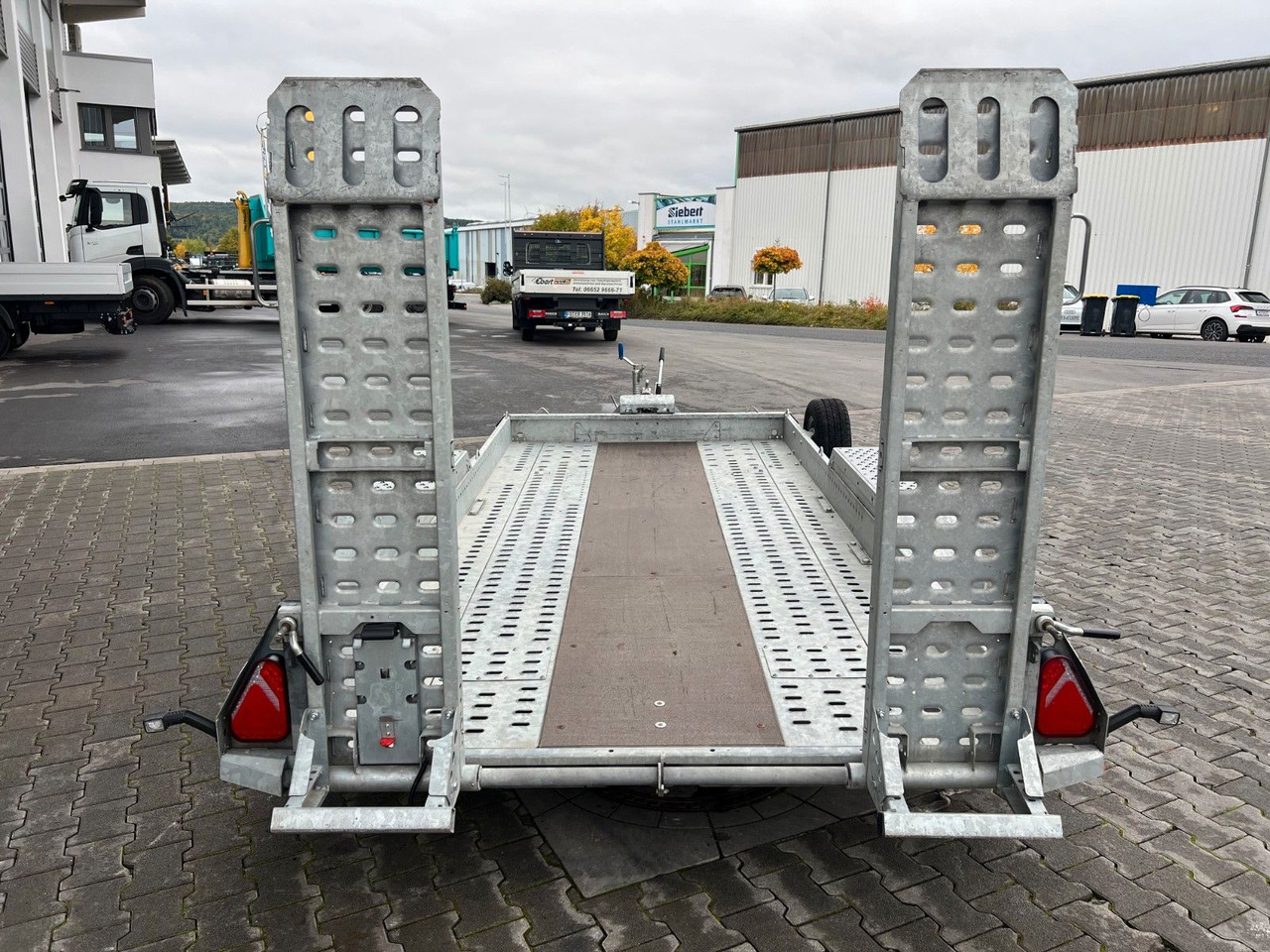 Brian James Cargo Digger Plant 2 / Länge 3.700mm / 3.500kg - مقطورة مسطحة منخفضة: صورة 5 Brian James Cargo Digger Plant 2 / Länge 3.700mm / 3.500kg - مقطورة مسطحة منخفضة: صورة 5