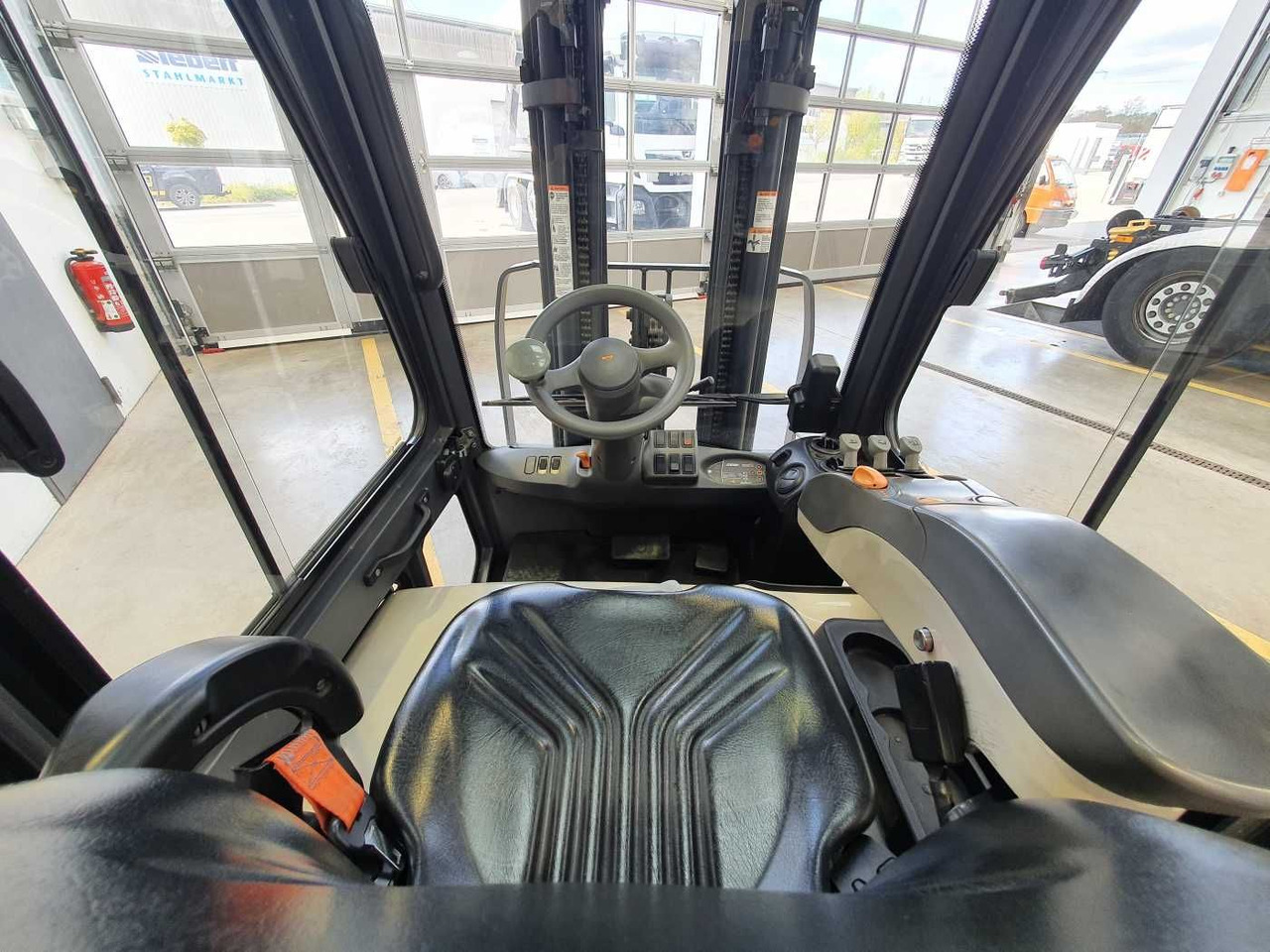 رافعة شوكية كهربائية Crown SCT6020-1.3 /Triplex: 4.30m /Batterie 2020: صورة 10