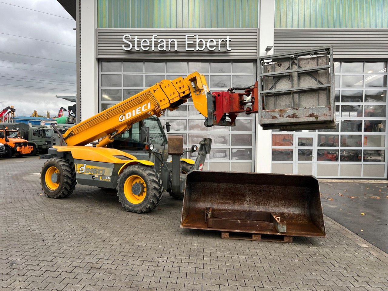 Dieci Icarus 40.16 ET 166 / 4.238 h / 2003 - اللودر بعجل: صورة 1 Dieci Icarus 40.16 ET 166 / 4.238 h / 2003 - اللودر بعجل: صورة 1