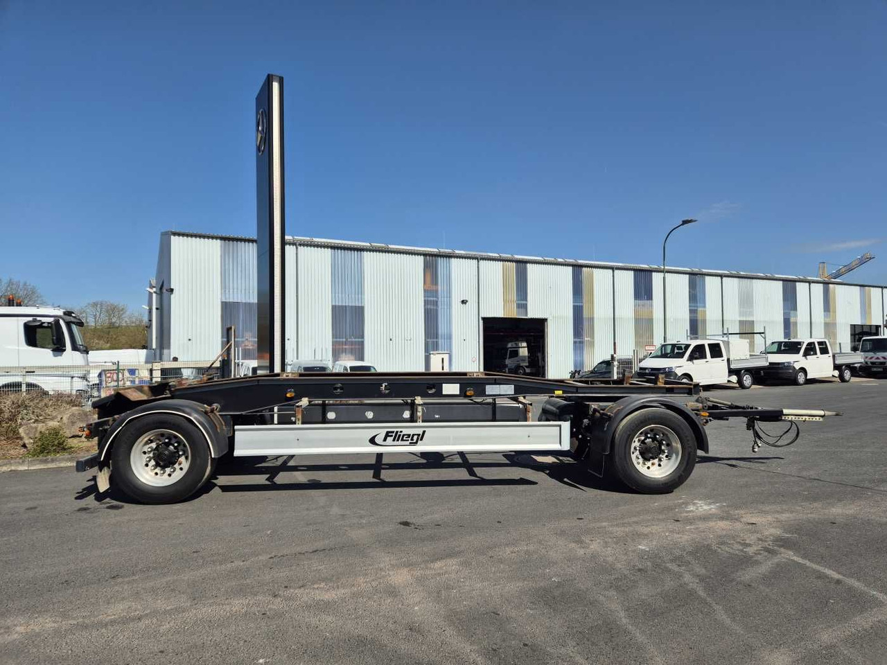 Fliegl ZPS180 Abroll-Container Tropper Pellet-Silo 22m³ Fliegl ZPS180 Abroll-Container Tropper Pellet-Silo 22m³ - مقطورة هوك ليفت/ لود لوجر: صورة 5 Fliegl ZPS180 Abroll-Container Tropper Pellet-Silo 22m³ Fliegl ZPS180 Abroll-Container Tropper Pellet-Silo 22m³ - مقطورة هوك ليفت/ لود لوجر: صورة 5