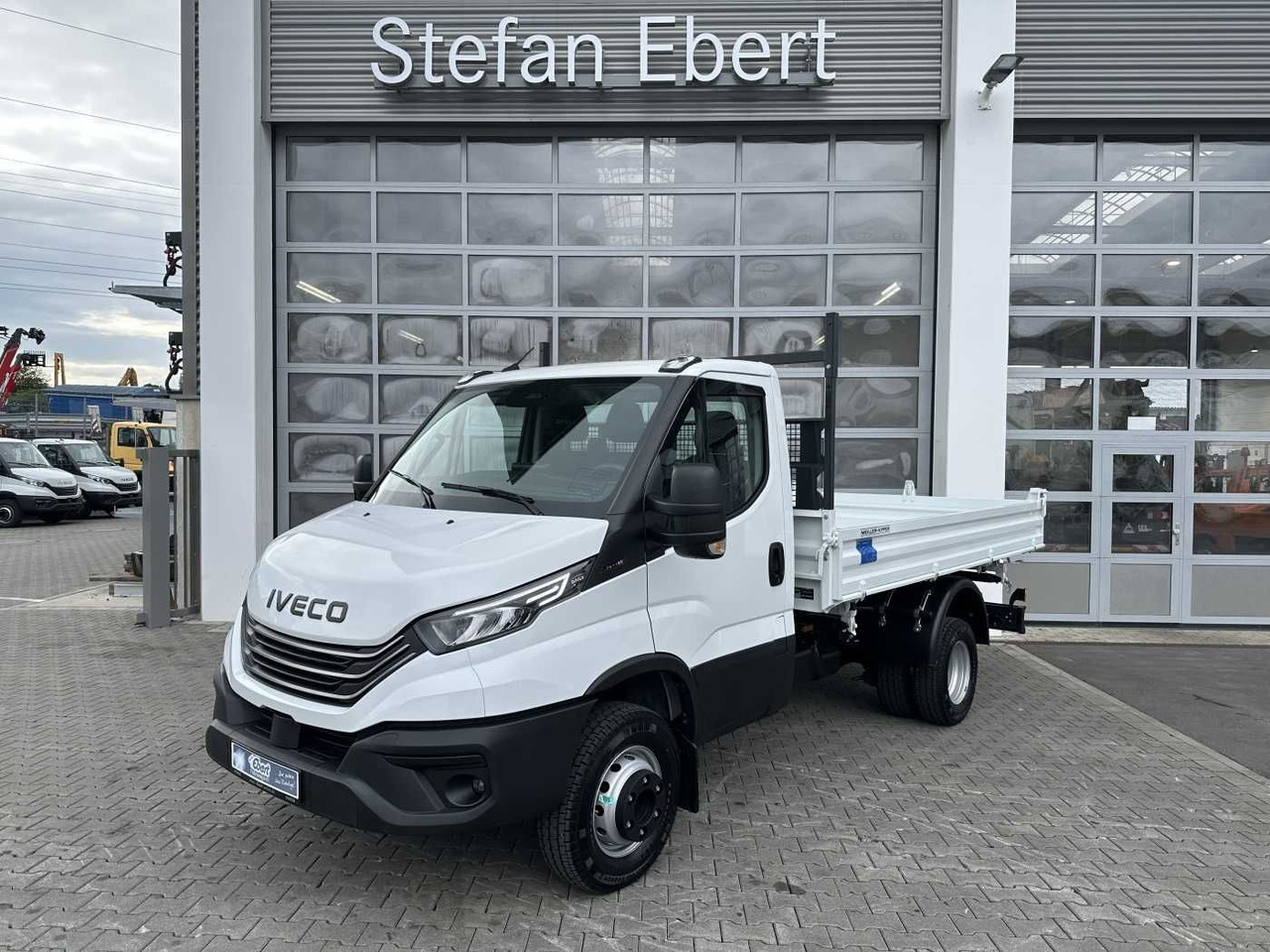 Iveco 70C18H 3-S.-Kipper Meiller *R3.450mm*2xAHK* - قلاب صغير: صورة 1 Iveco 70C18H 3-S.-Kipper Meiller *R3.450mm*2xAHK* - قلاب صغير: صورة 1