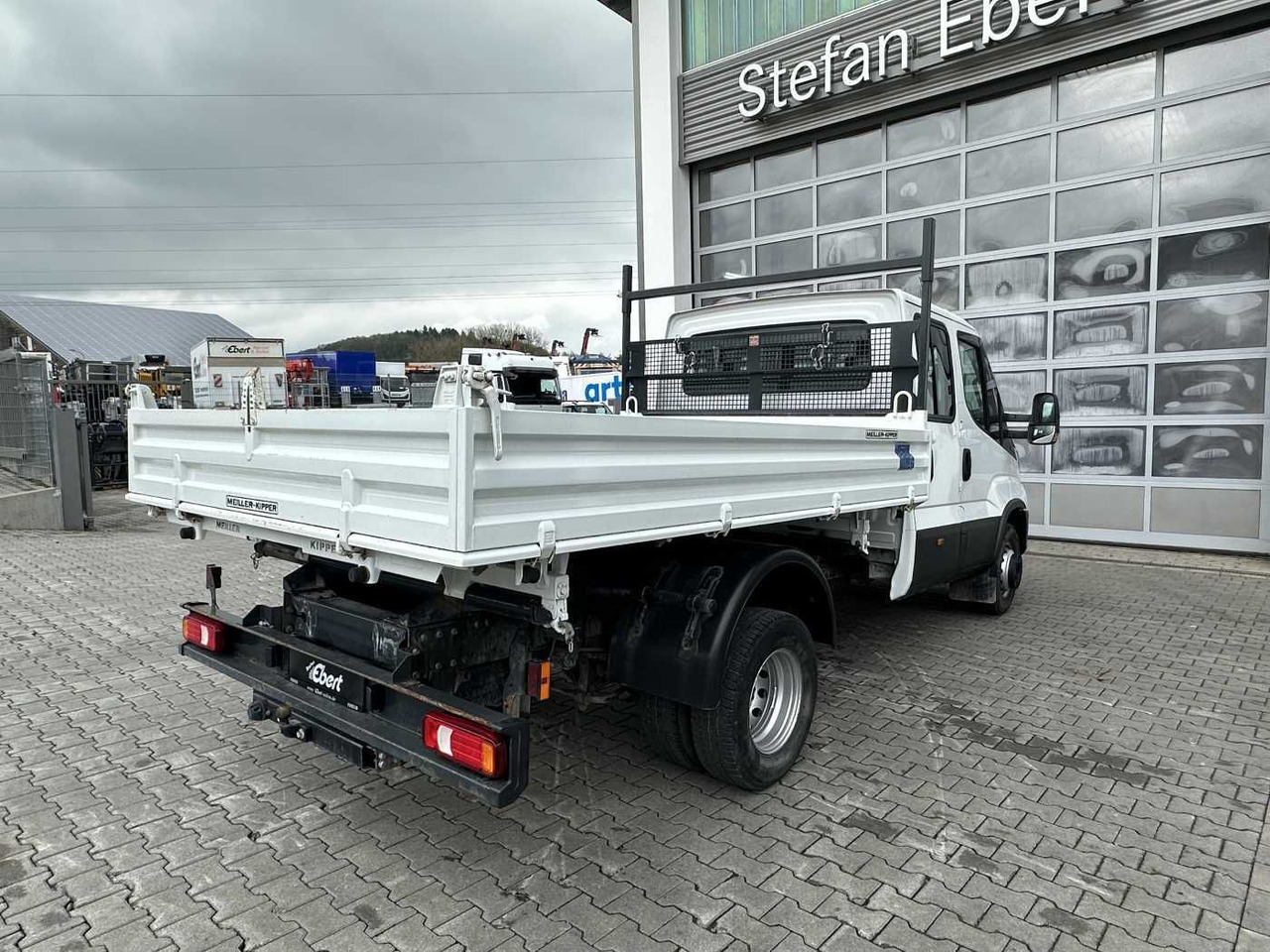 قلاب صغير Iveco 70C18H 3-S.Kipper *R.3750mm*7Sitze*AHK*: صورة 6 قلاب صغير Iveco 70C18H 3-S.Kipper *R.3750mm*7Sitze*AHK*: صورة 6
