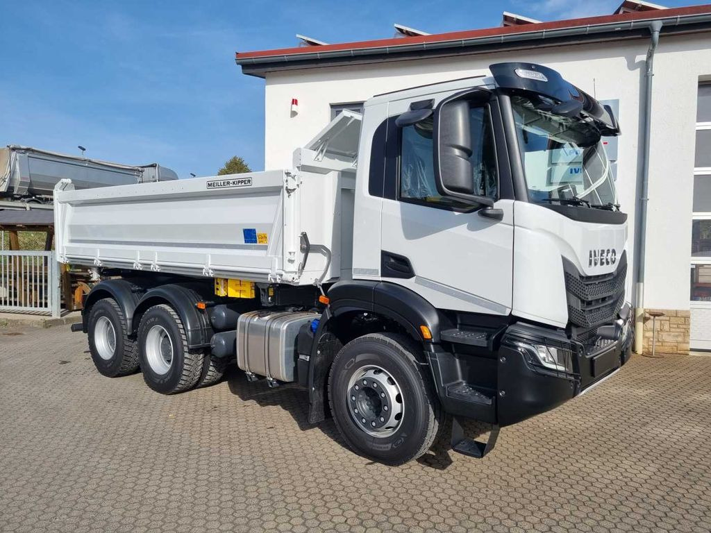 Iveco AD300X48Z HR OFF 6x4 Meiller-Kipper + Bordmatik - شاحنة قلاب: صورة 5 Iveco AD300X48Z HR OFF 6x4 Meiller-Kipper + Bordmatik - شاحنة قلاب: صورة 5