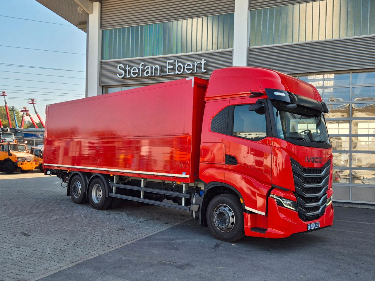 Iveco AS260S50Y/FS Schwenkwand LBW 2xAHK CAM Intarder - شاحنة المشروبات: صورة 4 Iveco AS260S50Y/FS Schwenkwand LBW 2xAHK CAM Intarder - شاحنة المشروبات: صورة 4