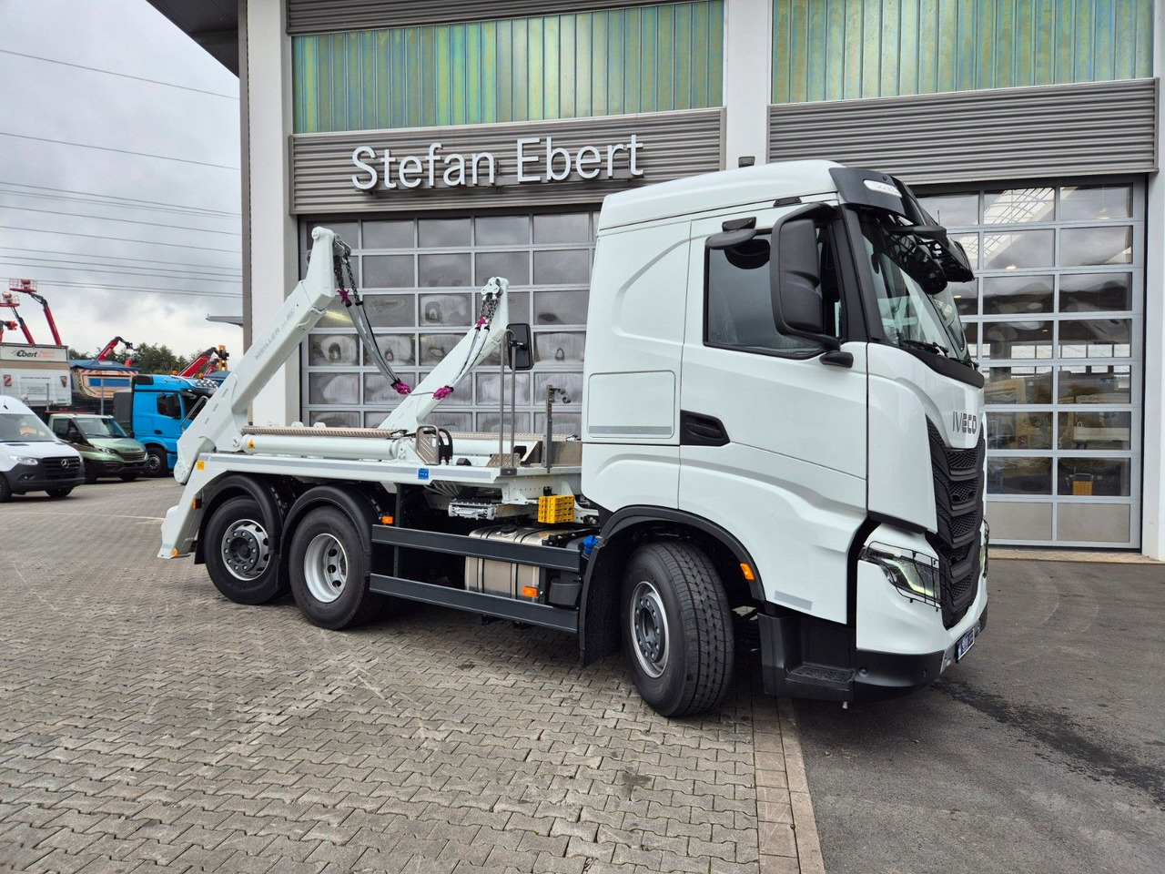 Iveco AS280X50Y/PS ON Meiller AK 16. T Funk AHK - شاحنة قلاب: صورة 4 Iveco AS280X50Y/PS ON Meiller AK 16. T Funk AHK - شاحنة قلاب: صورة 4