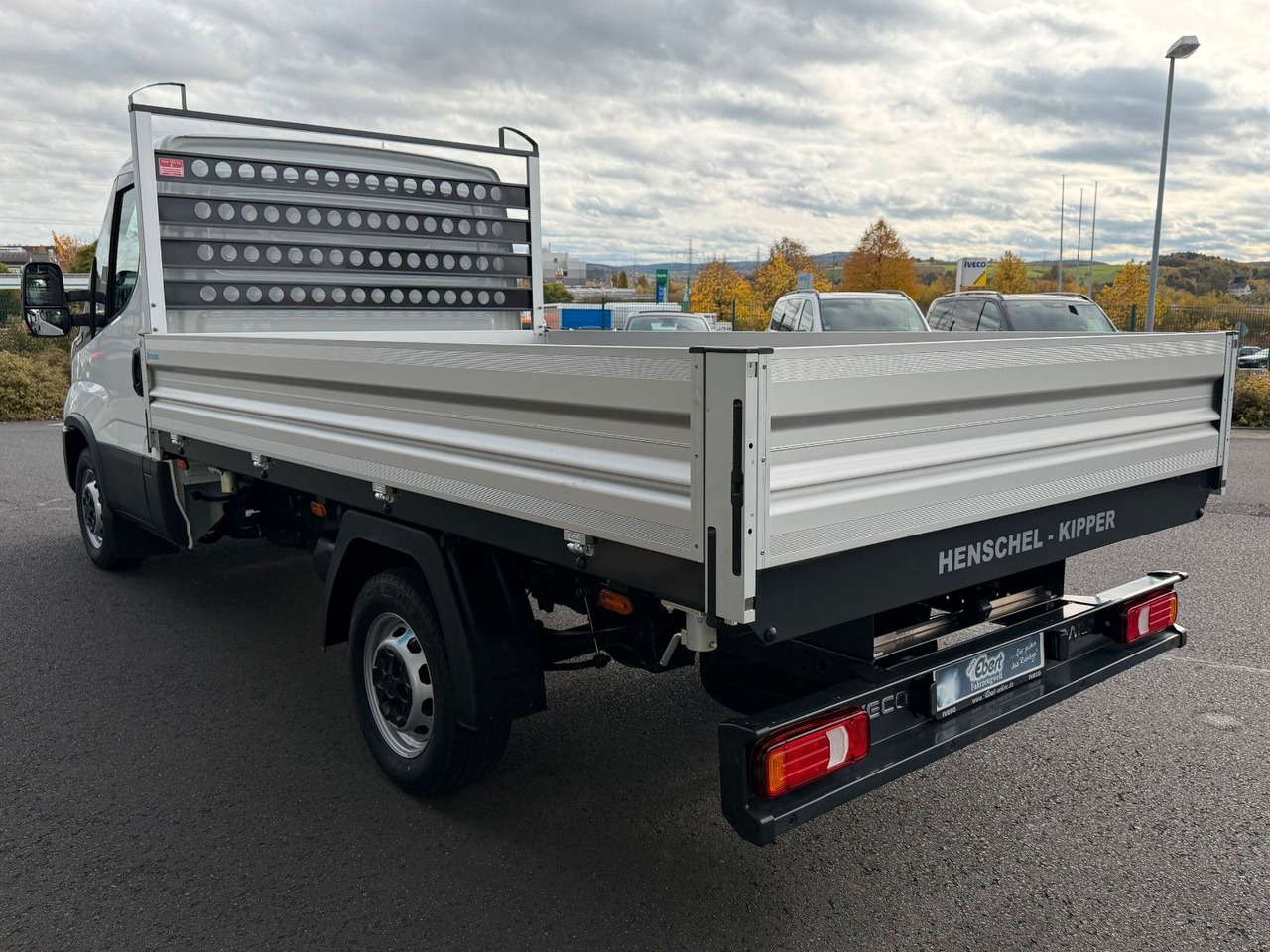 Iveco Daily 35S14 A8*R3.450mm*Automatik*Kamera*2Sitze* - قلاب صغير: صورة 4 Iveco Daily 35S14 A8*R3.450mm*Automatik*Kamera*2Sitze* - قلاب صغير: صورة 4