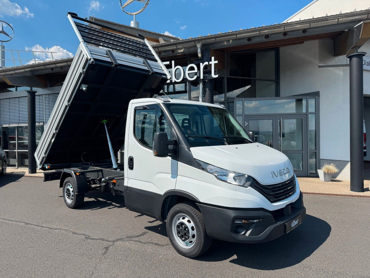 Iveco Daily 35S16 3.0L Kipper *R3.450mm*AHK*Automatik* - قلاب صغير: صورة 1 Iveco Daily 35S16 3.0L Kipper *R3.450mm*AHK*Automatik* - قلاب صغير: صورة 1