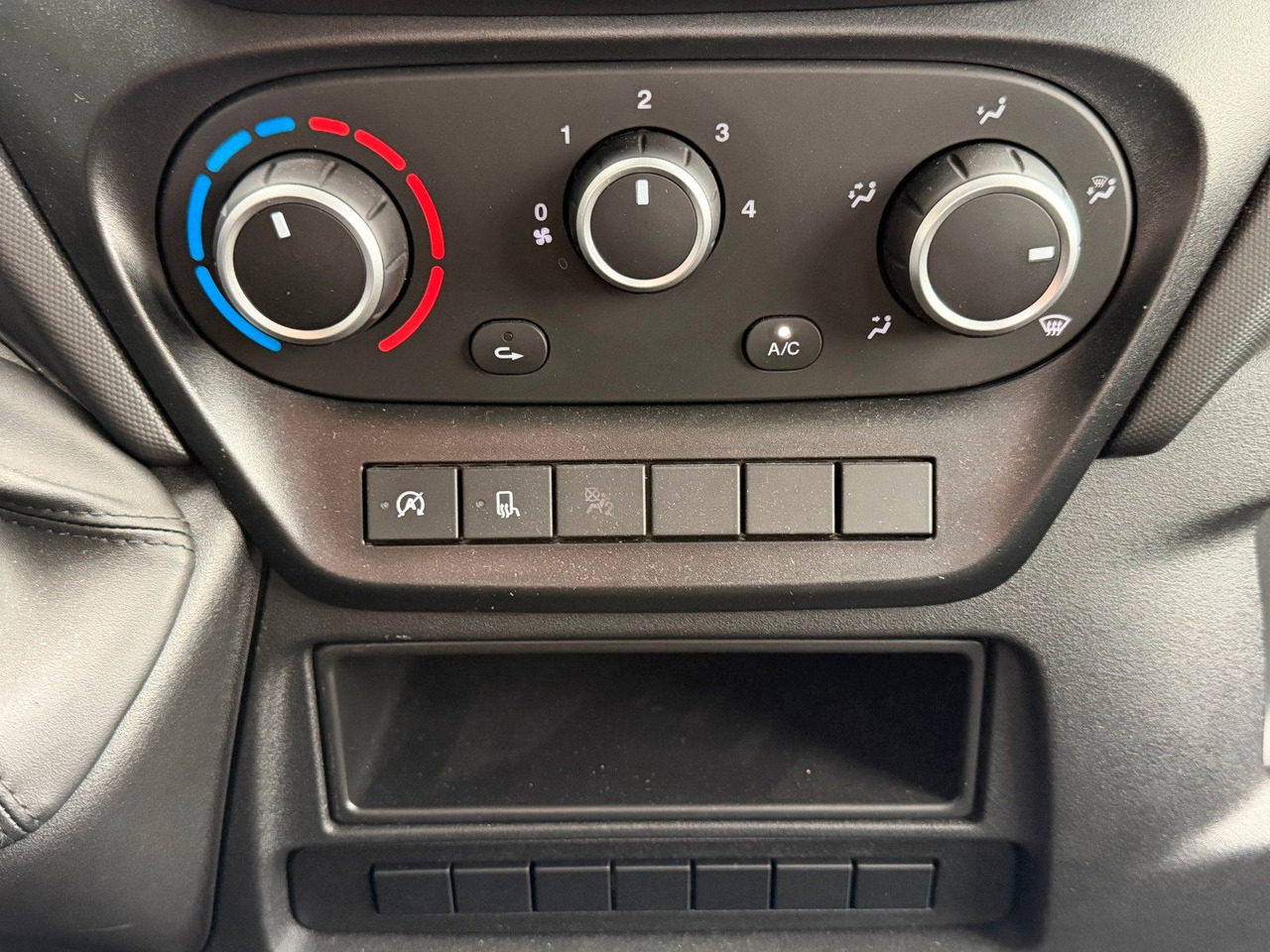 Iveco Daily 35S16 Pritsche Iveco Daily 35S16 Pritsche: صورة 16