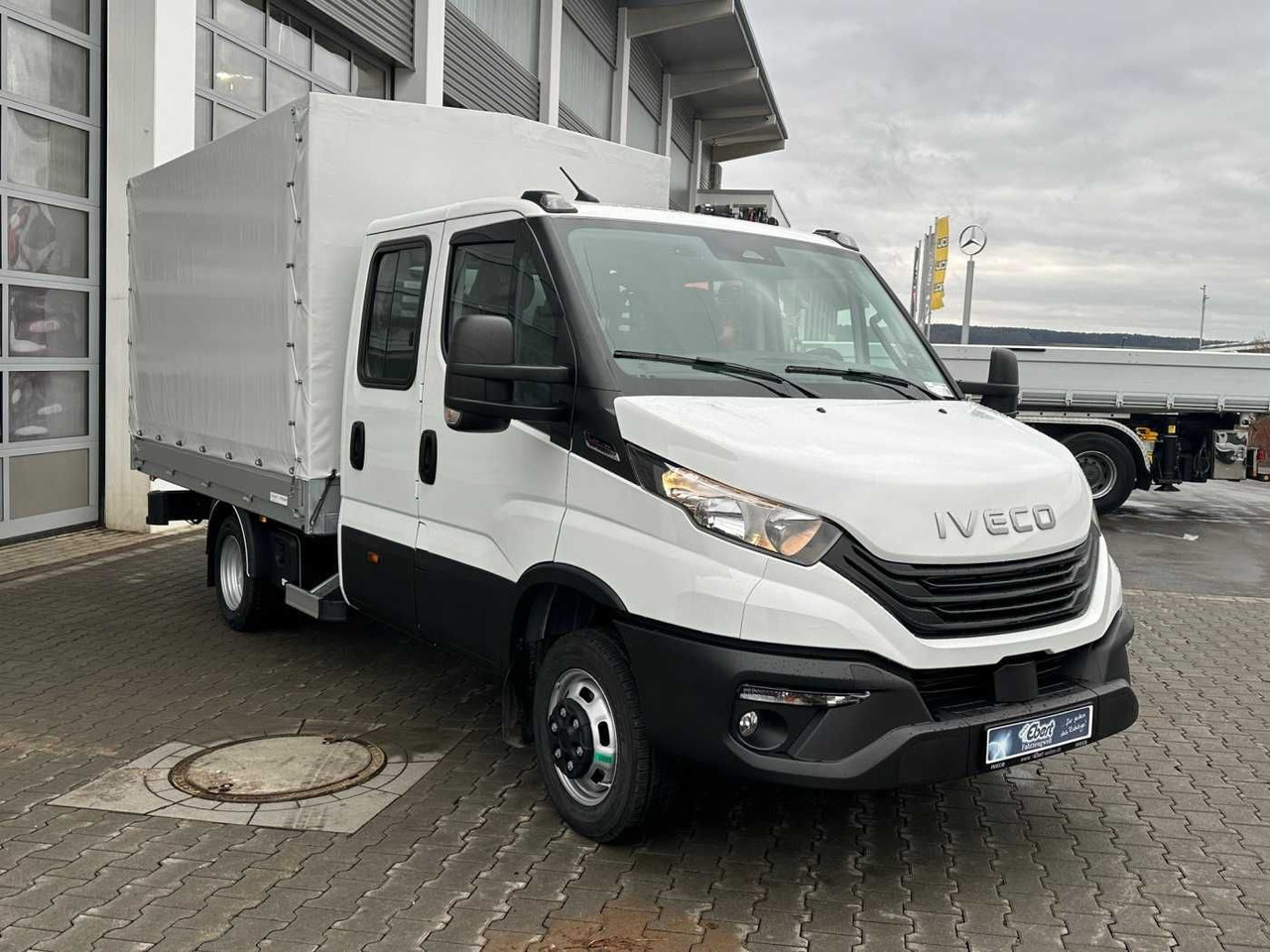 Iveco Daily 50C18H A8 DoKa *AHK*Automatik*7-Sitze* - شاحنة مفتوحة, الشاحنات الصغيرة كابينة مزدوجة: صورة 3 Iveco Daily 50C18H A8 DoKa *AHK*Automatik*7-Sitze* - شاحنة مفتوحة, الشاحنات الصغيرة كابينة مزدوجة: صورة 3