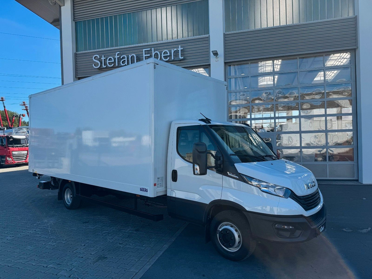 Iveco Daily 70C18 A8 *Koffer*LBW*Automatik* - شاحنة مغلقة الصندوق: صورة 2 Iveco Daily 70C18 A8 *Koffer*LBW*Automatik* - شاحنة مغلقة الصندوق: صورة 2