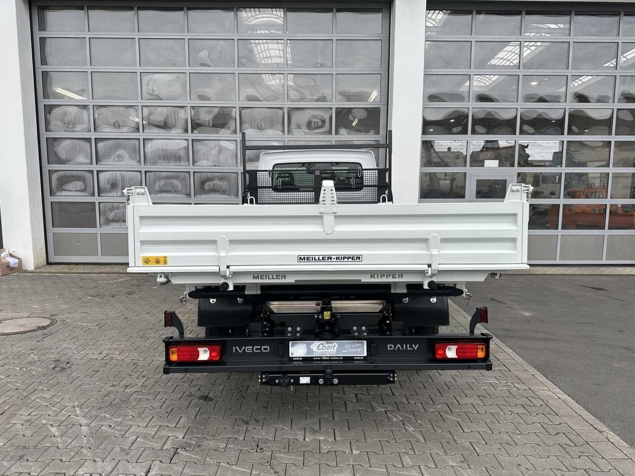 Iveco Daily 70C18H 3-S.-Kipper *R3.750mm*2xAHK* 4x - قلاب صغير: صورة 5 Iveco Daily 70C18H 3-S.-Kipper *R3.750mm*2xAHK* 4x - قلاب صغير: صورة 5