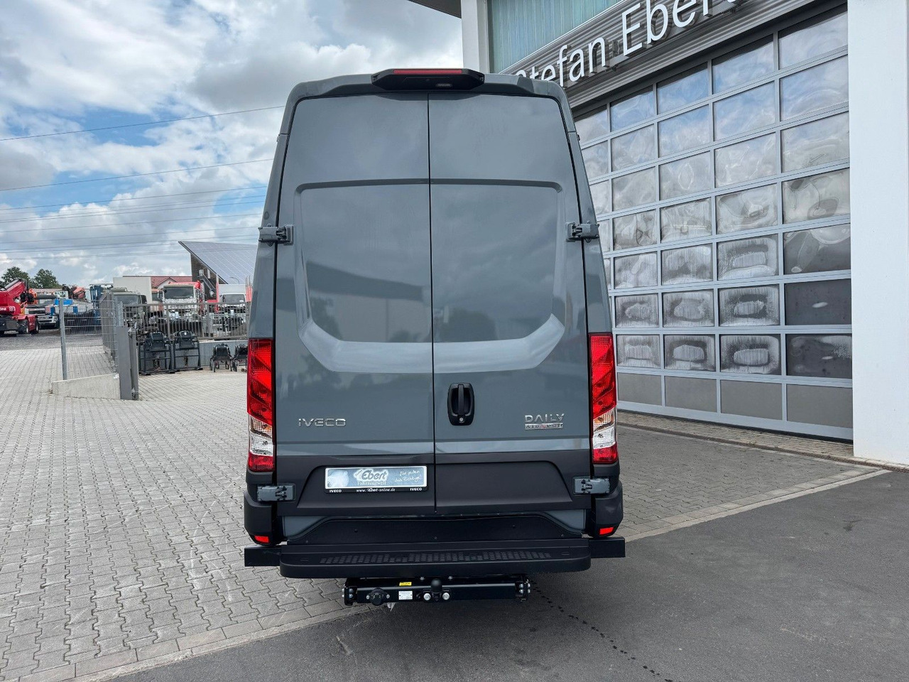 Iveco Daily 70C21 3.0L *L4*H3*Automatik*LED*Luft* 2x - فان: صورة 5 Iveco Daily 70C21 3.0L *L4*H3*Automatik*LED*Luft* 2x - فان: صورة 5