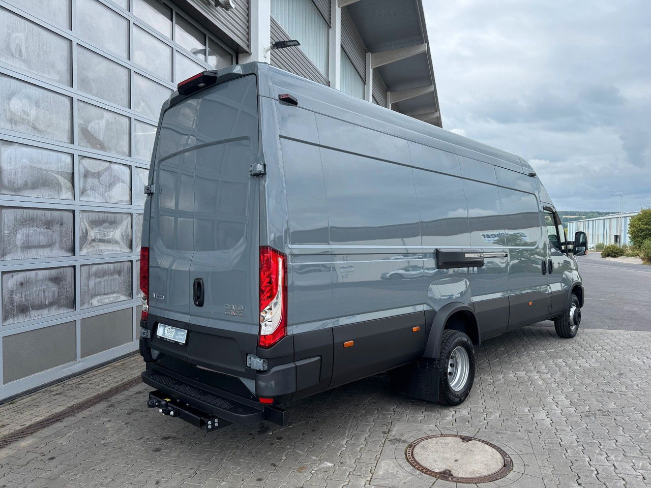Iveco Daily 70C21 3.0L *L4*H3*Automatik*LED*Luft* 2x - فان: صورة 4 Iveco Daily 70C21 3.0L *L4*H3*Automatik*LED*Luft* 2x - فان: صورة 4