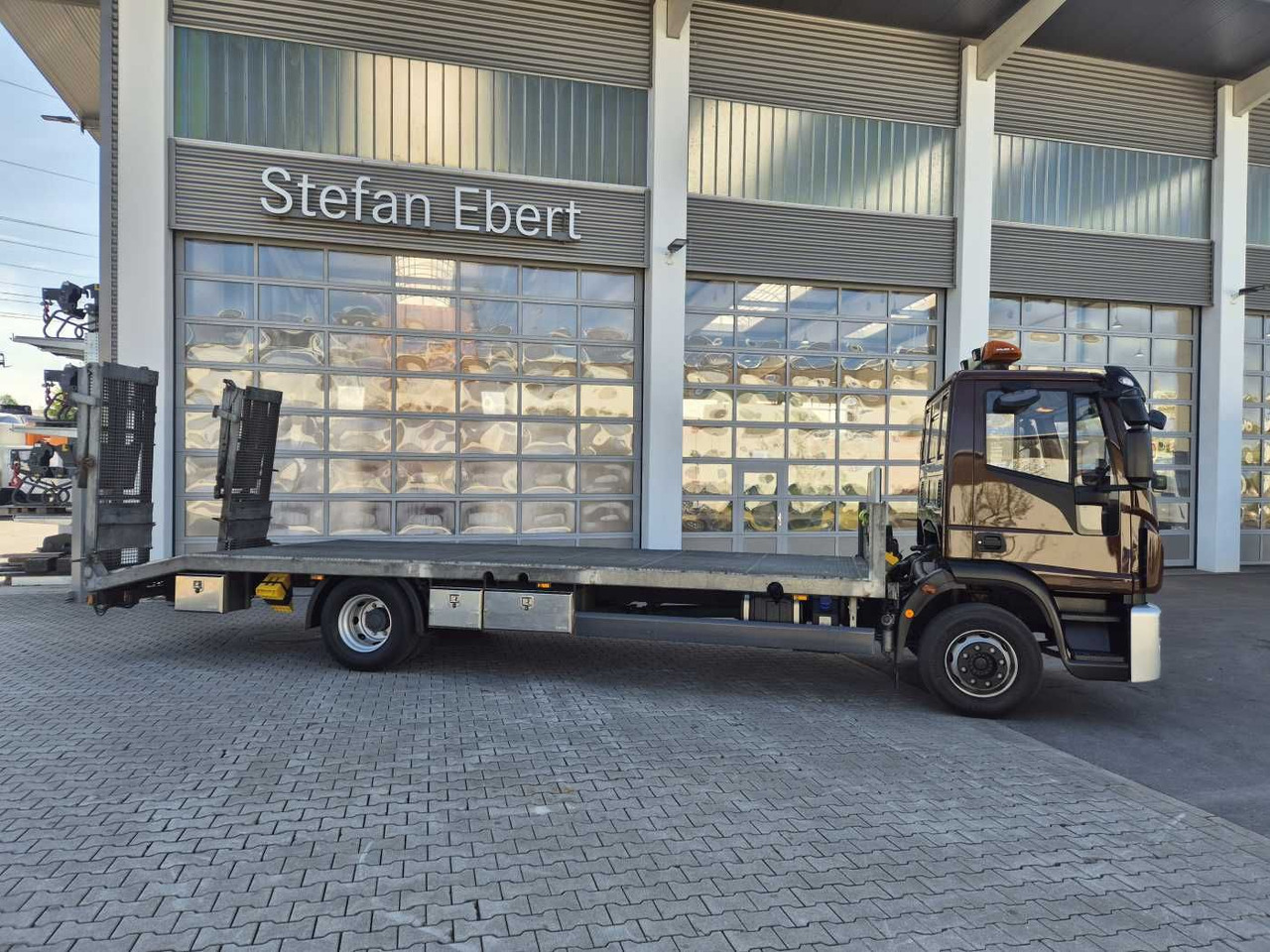 Iveco Eurocargo ML140E25/P Maschinentransporter Winde - شاحنة نقل سيارات شاحنة: صورة 5 Iveco Eurocargo ML140E25/P Maschinentransporter Winde - شاحنة نقل سيارات شاحنة: صورة 5