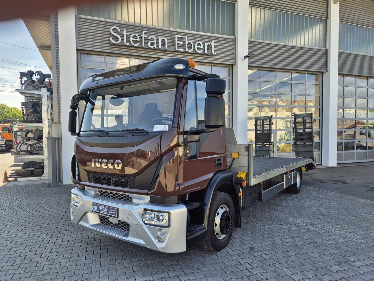 Iveco Eurocargo ML140E25/P Maschinentransporter Winde - شاحنة نقل سيارات شاحنة: صورة 1 Iveco Eurocargo ML140E25/P Maschinentransporter Winde - شاحنة نقل سيارات شاحنة: صورة 1