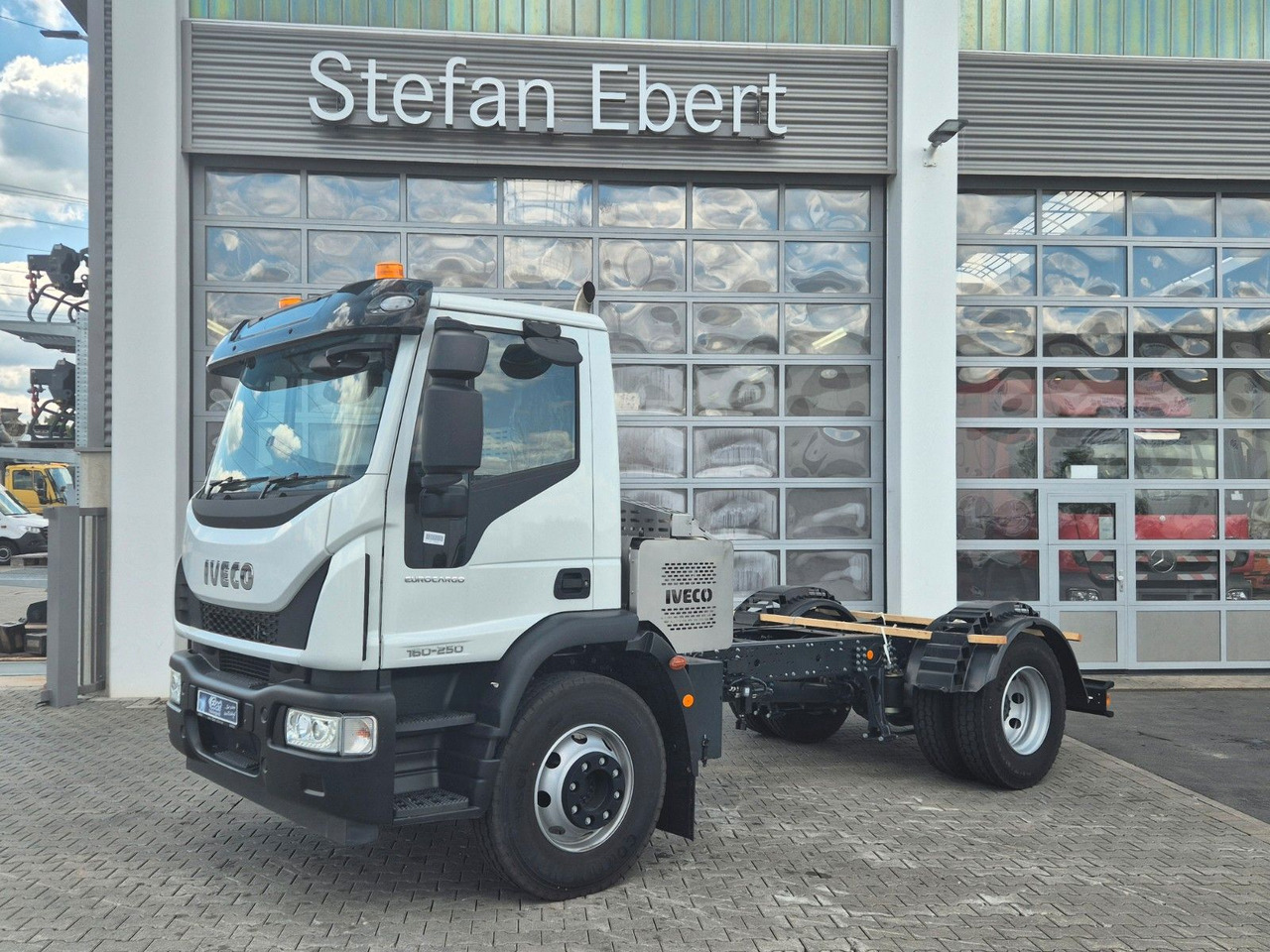 Iveco Eurocargo ML160E25/P EVI_E 4x2 RHD Rechtslenker - سياره كنس شوارع: صورة 1 Iveco Eurocargo ML160E25/P EVI_E 4x2 RHD Rechtslenker - سياره كنس شوارع: صورة 1