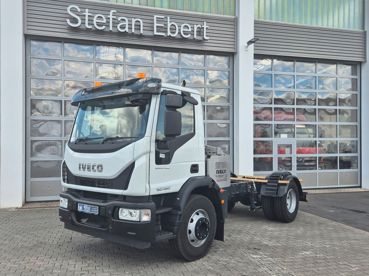 Iveco Eurocargo ML160E25/P EVI_E 4x2 RHD Rechtslenker - سياره كنس شوارع: صورة 3 Iveco Eurocargo ML160E25/P EVI_E 4x2 RHD Rechtslenker - سياره كنس شوارع: صورة 3