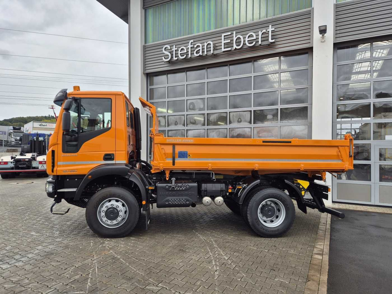 Iveco ML150E28W 4x4 Meiller Dreiseitenkipper 2xAHK - شاحنة قلاب: صورة 4 Iveco ML150E28W 4x4 Meiller Dreiseitenkipper 2xAHK - شاحنة قلاب: صورة 4