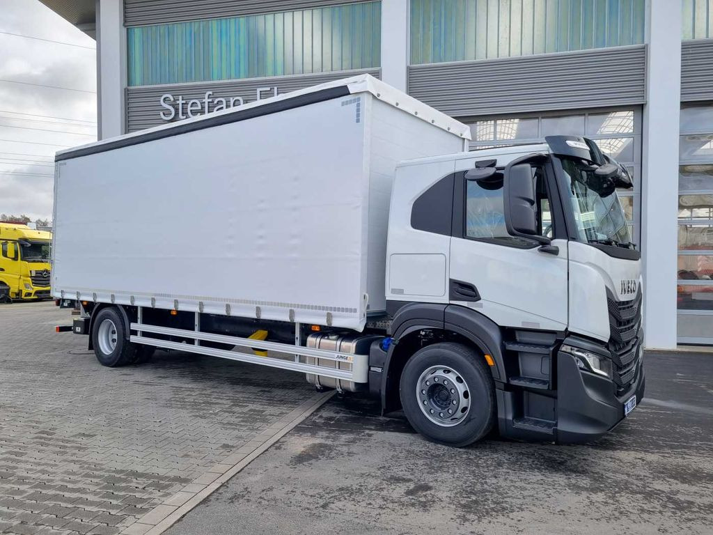 Iveco S-Way AT190S40/P Pritsche/Plane + LBW AHK Navi - شاحنة ستارة: صورة 3 Iveco S-Way AT190S40/P Pritsche/Plane + LBW AHK Navi - شاحنة ستارة: صورة 3