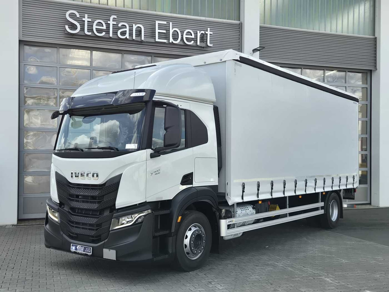 شاحنة ستارة Iveco S-Way AT190S40/P Schiebeplanen LBW AHK Bett: صورة 1