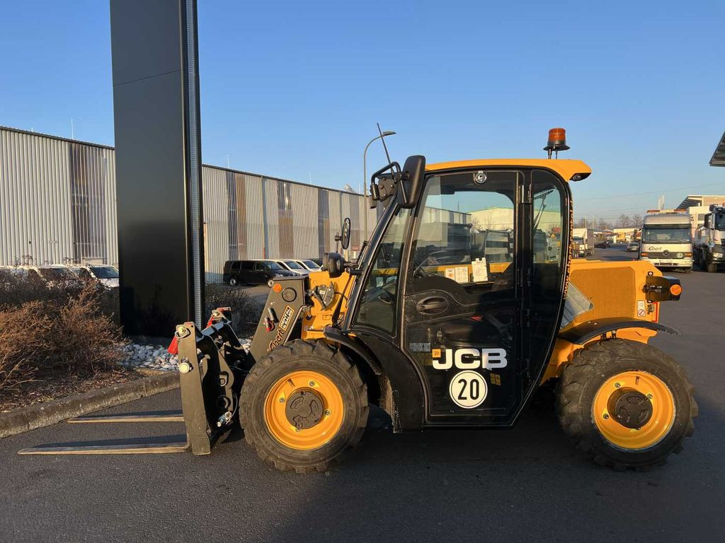 JCB 514-40 / nur 108h / 2023 / Eigengewicht: 2.700kg - رافعة تلسكوبية: صورة 2 JCB 514-40 / nur 108h / 2023 / Eigengewicht: 2.700kg - رافعة تلسكوبية: صورة 2