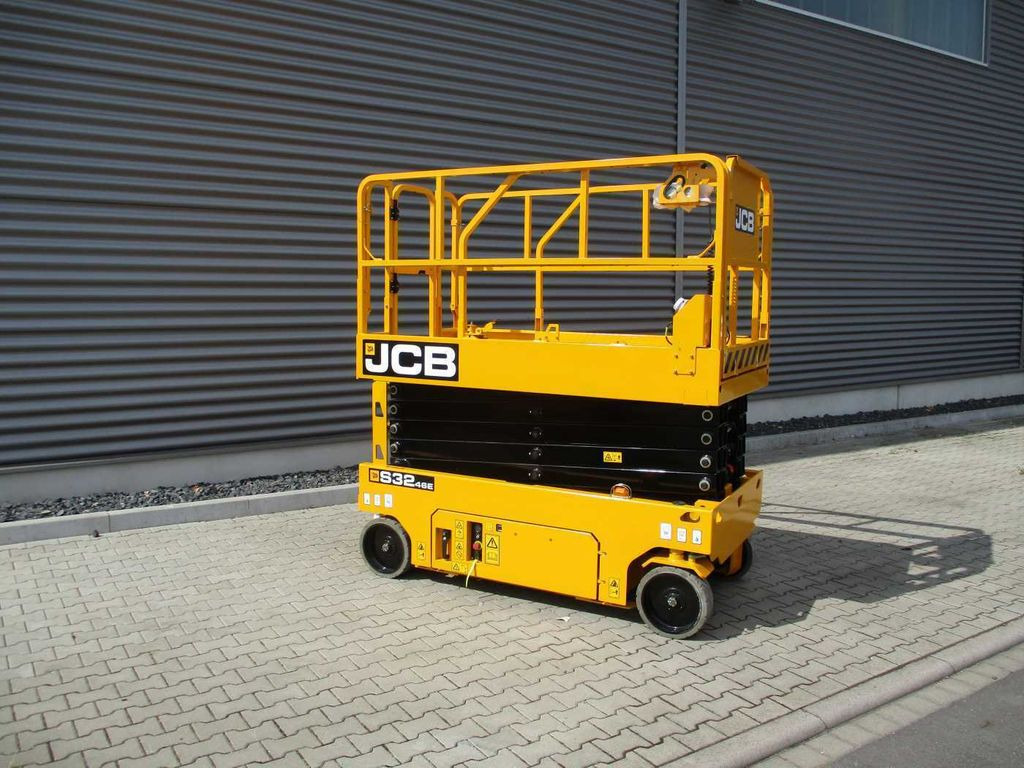 JCB S3246E Scherenbühne // 12m Arbeitshöhe - رافعة هيدروليكية مقصية: صورة 1 JCB S3246E Scherenbühne // 12m Arbeitshöhe - رافعة هيدروليكية مقصية: صورة 1