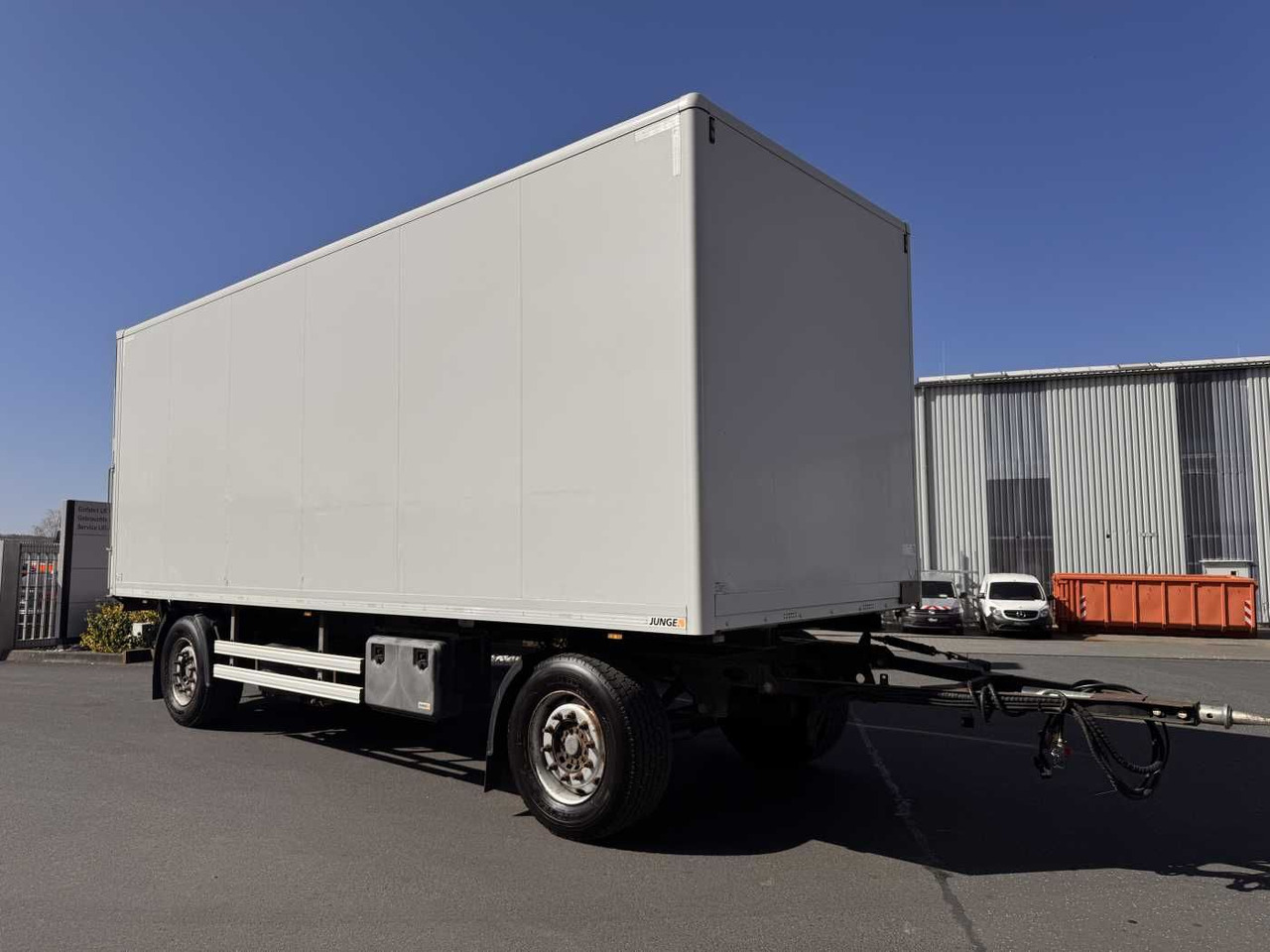 Junge AASK18P037 LBW Bär (2.000kg) - مقطورة صندوق مغلق: صورة 2 Junge AASK18P037 LBW Bär (2.000kg) - مقطورة صندوق مغلق: صورة 2