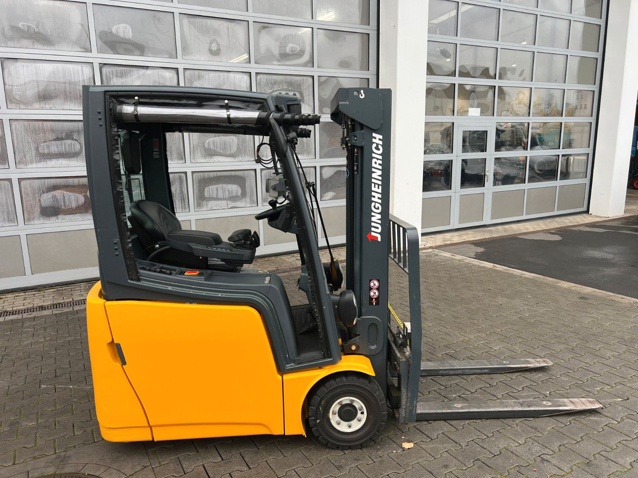 Jungheinrich EFG 215 / Triplex: 4.25m! / SS / 1.285h / 2021 - رافعة شوكية كهربائية: صورة 3 Jungheinrich EFG 215 / Triplex: 4.25m! / SS / 1.285h / 2021 - رافعة شوكية كهربائية: صورة 3