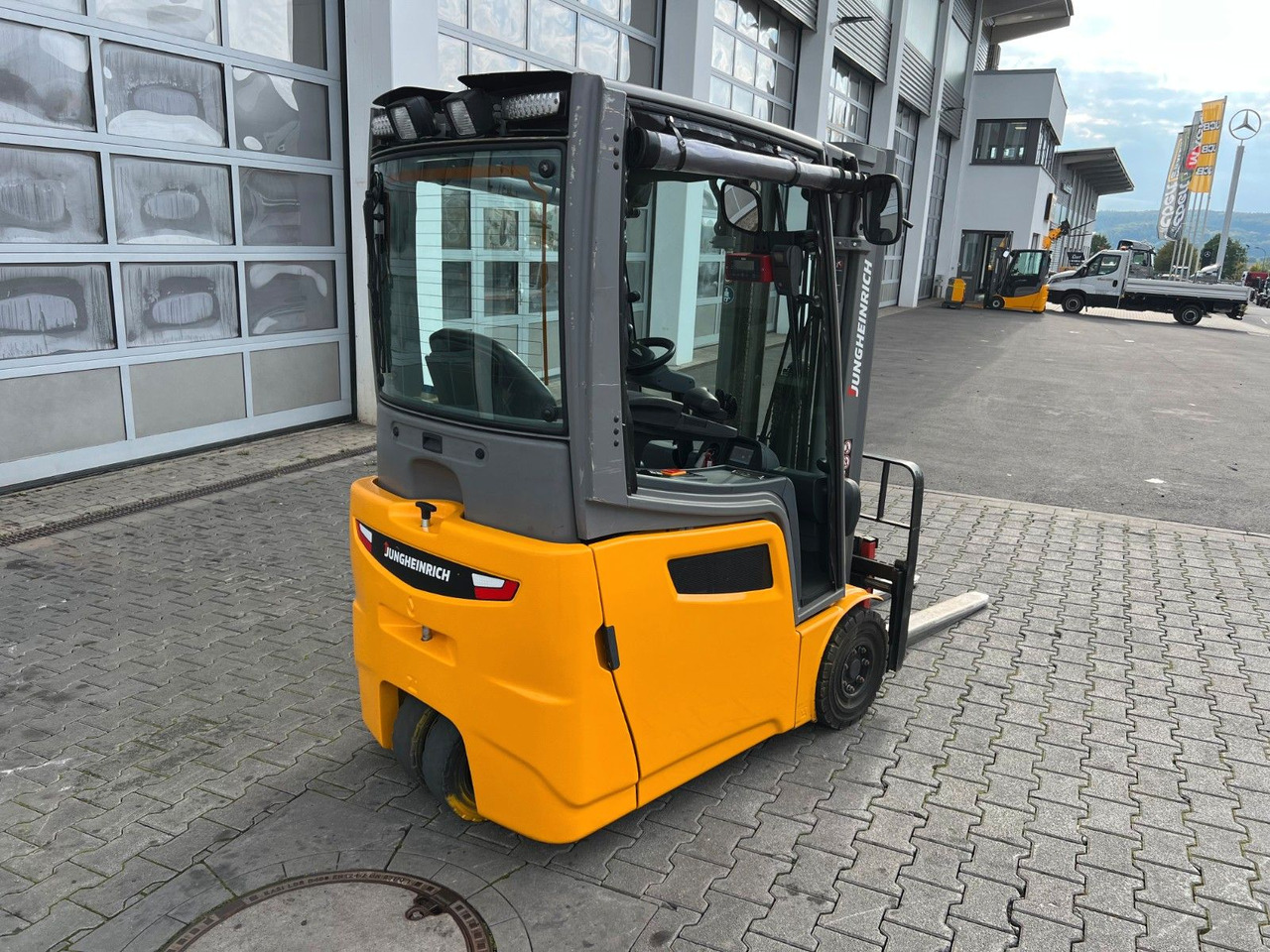 Jungheinrich EFG 215 / Triplex: 4.25m! / SS / 1.573h / 2024 - رافعة شوكية كهربائية: صورة 4 Jungheinrich EFG 215 / Triplex: 4.25m! / SS / 1.573h / 2024 - رافعة شوكية كهربائية: صورة 4