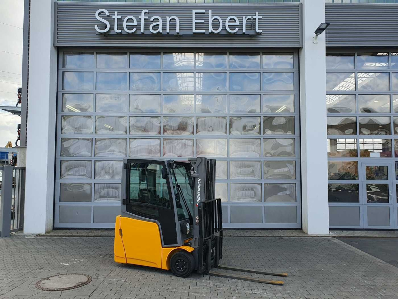 Jungheinrich EFG 215 / Triplex: 4.25m! / SS / 2.472h! / 2020 - رافعة شوكية كهربائية: صورة 1 Jungheinrich EFG 215 / Triplex: 4.25m! / SS / 2.472h! / 2020 - رافعة شوكية كهربائية: صورة 1