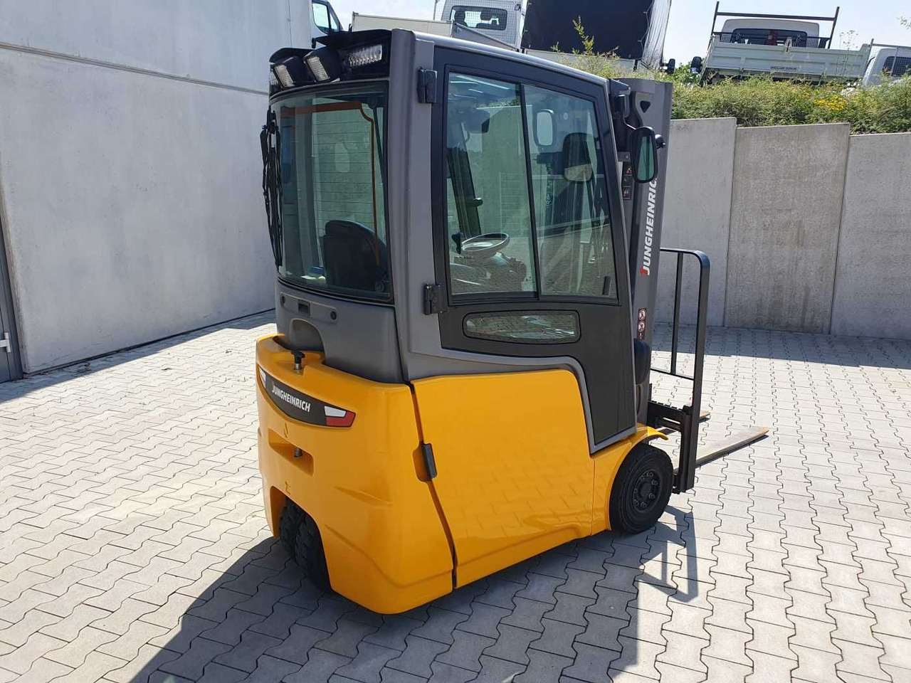 Jungheinrich EFG 215 / Triplex: 4.25m! / SS / 4.166h / 2024 - رافعة شوكية كهربائية: صورة 4 Jungheinrich EFG 215 / Triplex: 4.25m! / SS / 4.166h / 2024 - رافعة شوكية كهربائية: صورة 4