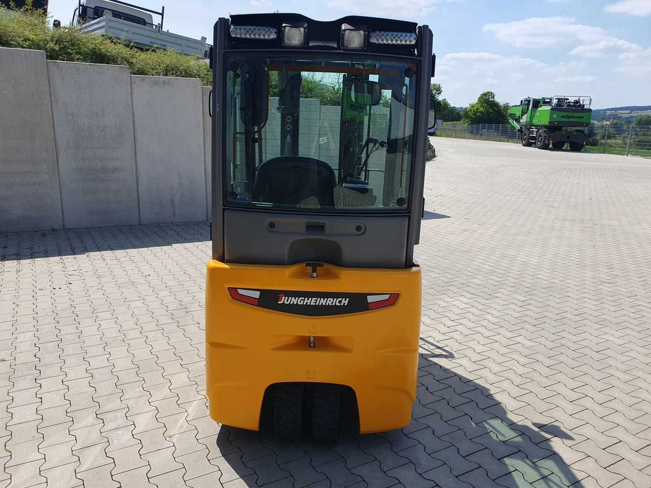 Jungheinrich EFG 215 / Triplex: 4.25m! / SS / 4.166h / 2024 - رافعة شوكية كهربائية: صورة 5 Jungheinrich EFG 215 / Triplex: 4.25m! / SS / 4.166h / 2024 - رافعة شوكية كهربائية: صورة 5