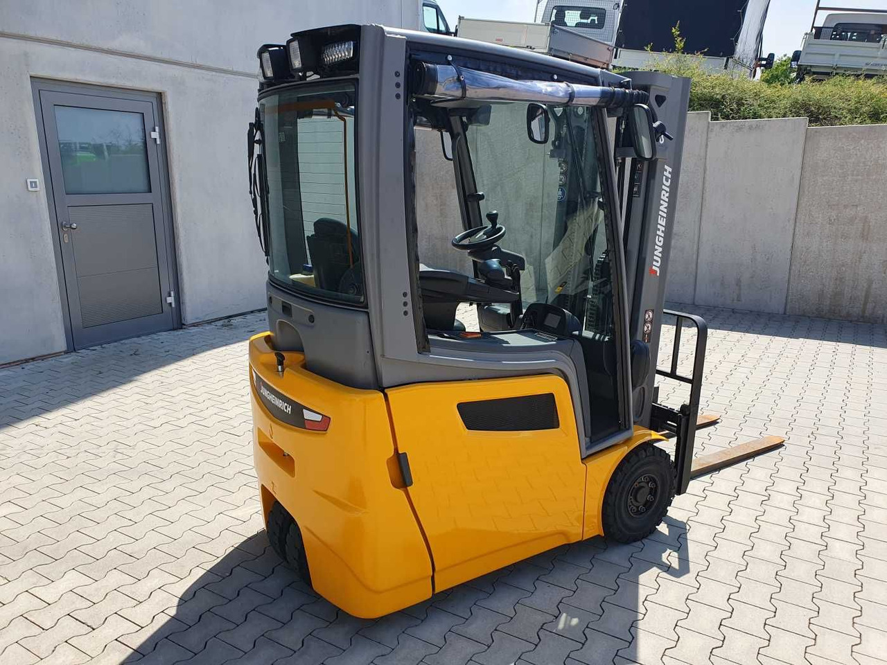 Jungheinrich EFG 215 / Triplex: 4.25m! / SS / nur 1.368h! - رافعة شوكية كهربائية: صورة 4 Jungheinrich EFG 215 / Triplex: 4.25m! / SS / nur 1.368h! - رافعة شوكية كهربائية: صورة 4