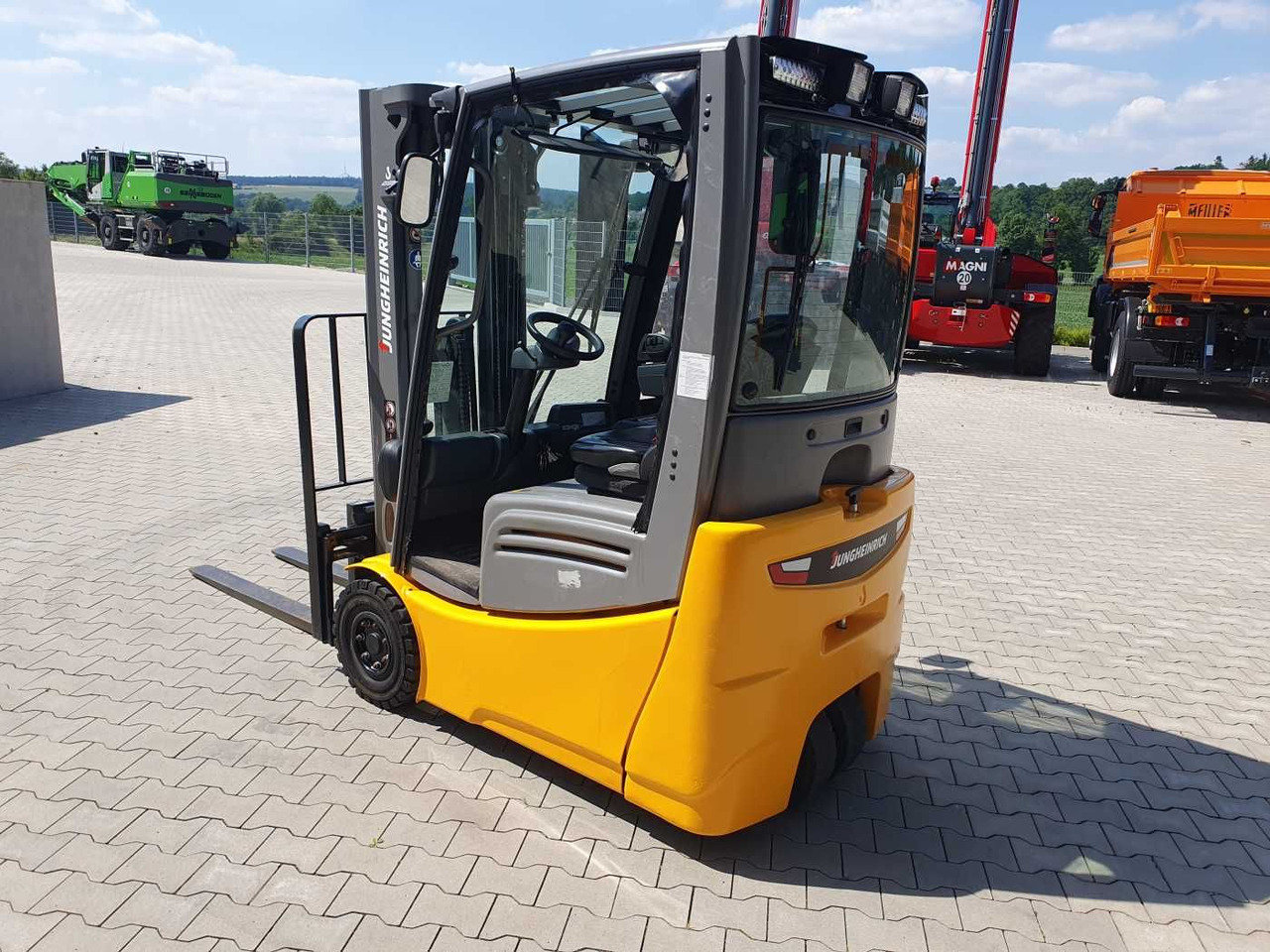 Jungheinrich EFG 215 / Triplex 4.25m / SS / nur 1.680h / 2021 - رافعة شوكية كهربائية: صورة 5 Jungheinrich EFG 215 / Triplex 4.25m / SS / nur 1.680h / 2021 - رافعة شوكية كهربائية: صورة 5