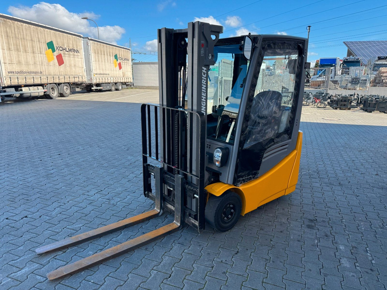 Jungheinrich EFG 215 / Triplex: 4.25m! / SS / nur 2.865h! - رافعة شوكية كهربائية: صورة 5 Jungheinrich EFG 215 / Triplex: 4.25m! / SS / nur 2.865h! - رافعة شوكية كهربائية: صورة 5