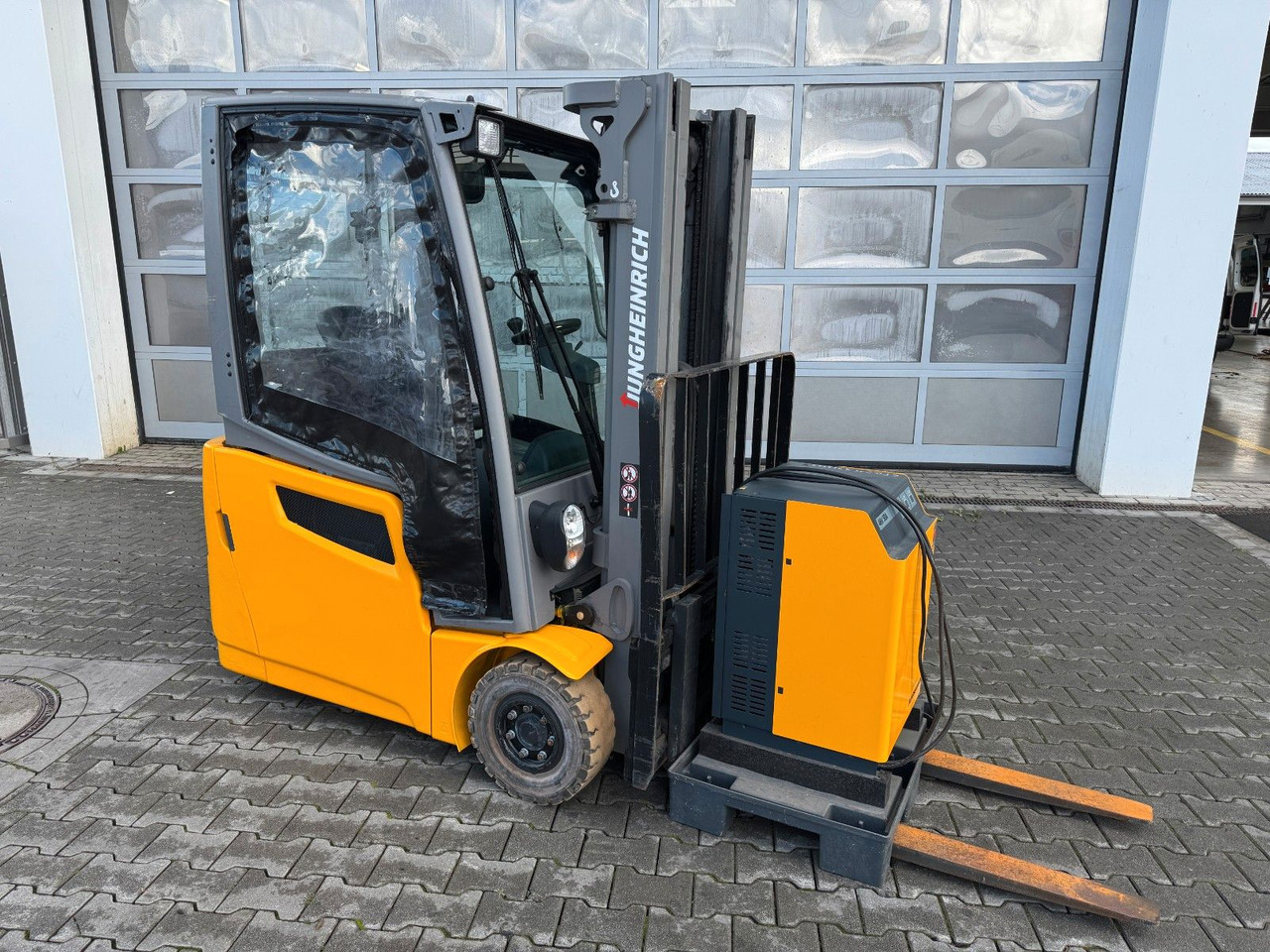 Jungheinrich EFG 215 / Triplex: 4.25m! / SS / nur 3.092h! - رافعة شوكية كهربائية: صورة 3 Jungheinrich EFG 215 / Triplex: 4.25m! / SS / nur 3.092h! - رافعة شوكية كهربائية: صورة 3