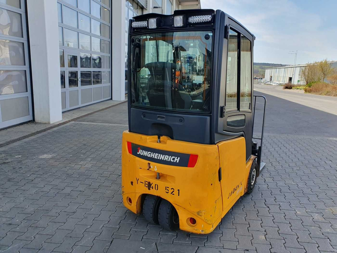 Jungheinrich EFG 215 / Triplex: 4.35m! / SS / nur 2.054h! - رافعة شوكية كهربائية: صورة 4 Jungheinrich EFG 215 / Triplex: 4.35m! / SS / nur 2.054h! - رافعة شوكية كهربائية: صورة 4
