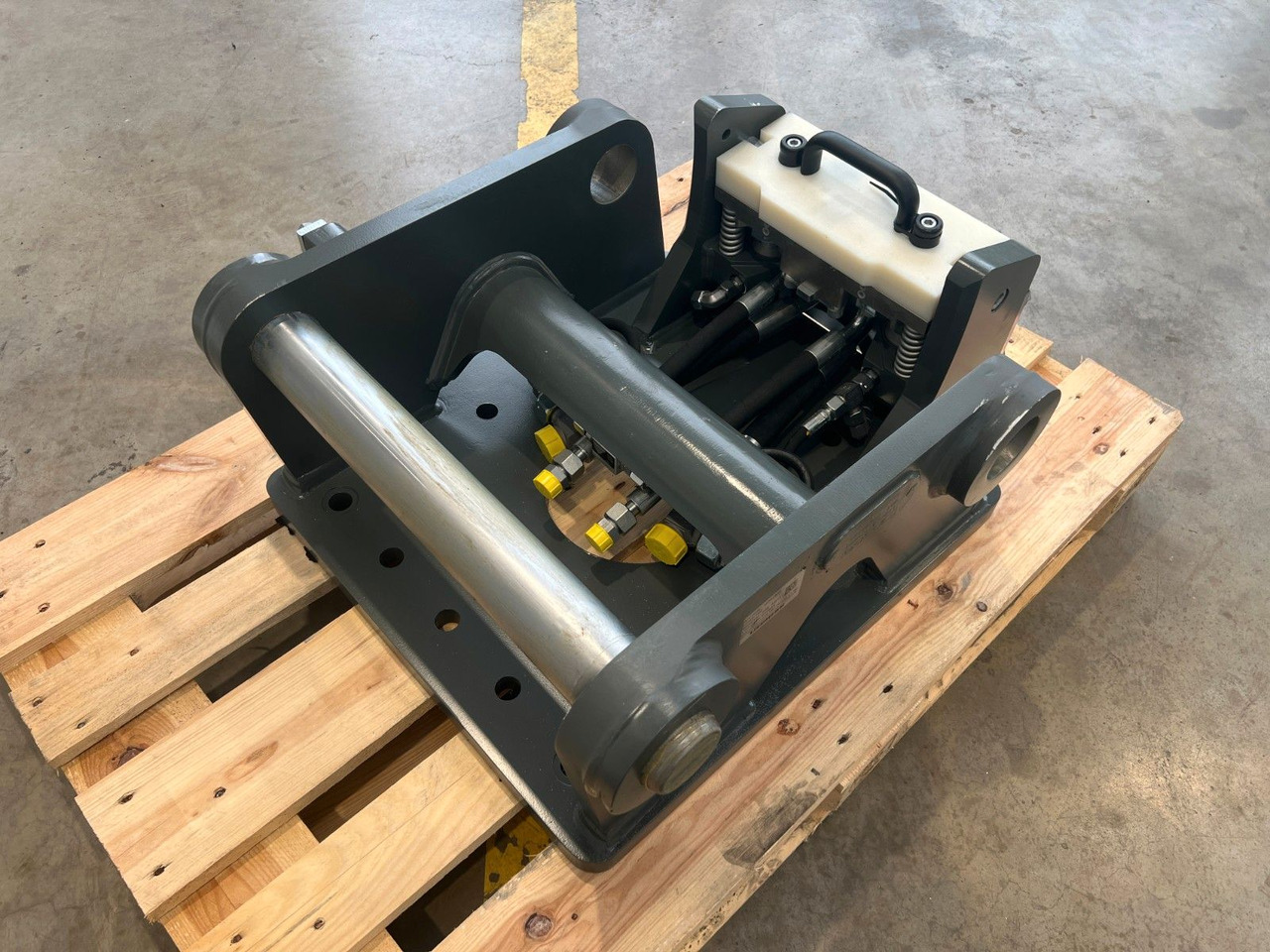 Liebherr Likufix SW48 Adapterplatte NEU lagernd - قارنة توصيل هيدروليكي: صورة 5 Liebherr Likufix SW48 Adapterplatte NEU lagernd - قارنة توصيل هيدروليكي: صورة 5