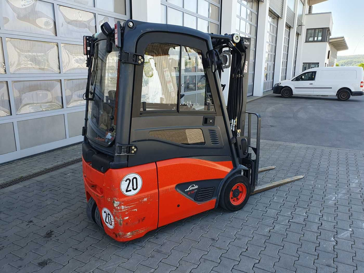 Linde E14 - 01 / Triplex: 4.10m! / SS / nur 2.899h! - رافعة شوكية كهربائية: صورة 3 Linde E14 - 01 / Triplex: 4.10m! / SS / nur 2.899h! - رافعة شوكية كهربائية: صورة 3