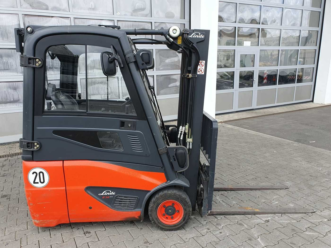 Linde E14 - 02 / Triplex: 4.00m! / SS / nur 2.119h! - رافعة شوكية كهربائية: صورة 3 Linde E14 - 02 / Triplex: 4.00m! / SS / nur 2.119h! - رافعة شوكية كهربائية: صورة 3