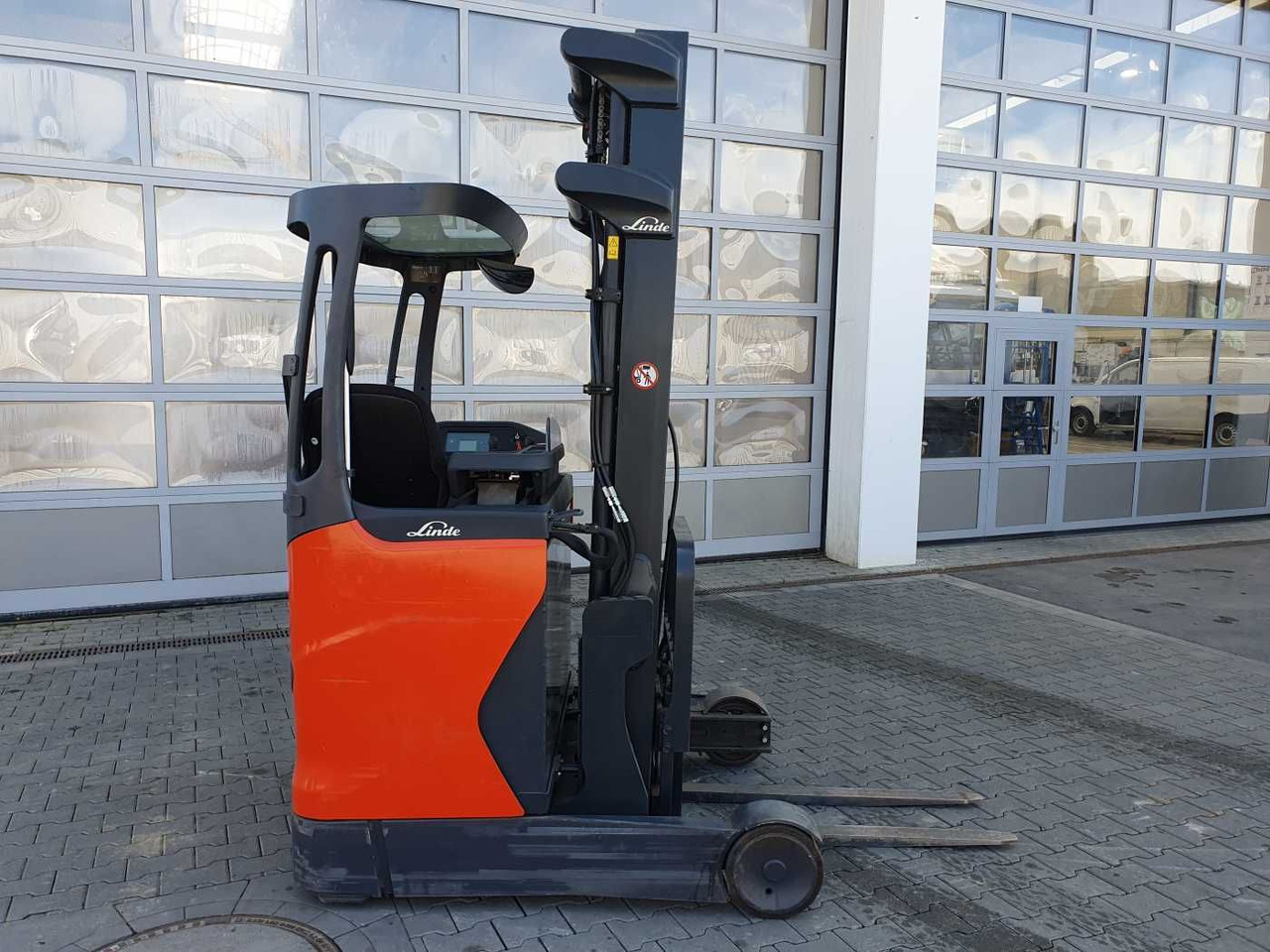 Linde R12B-01 / nur 2.394h! / Hubhöhe: 6m / 2015 - شاحنة مناوِلة: صورة 3 Linde R12B-01 / nur 2.394h! / Hubhöhe: 6m / 2015 - شاحنة مناوِلة: صورة 3