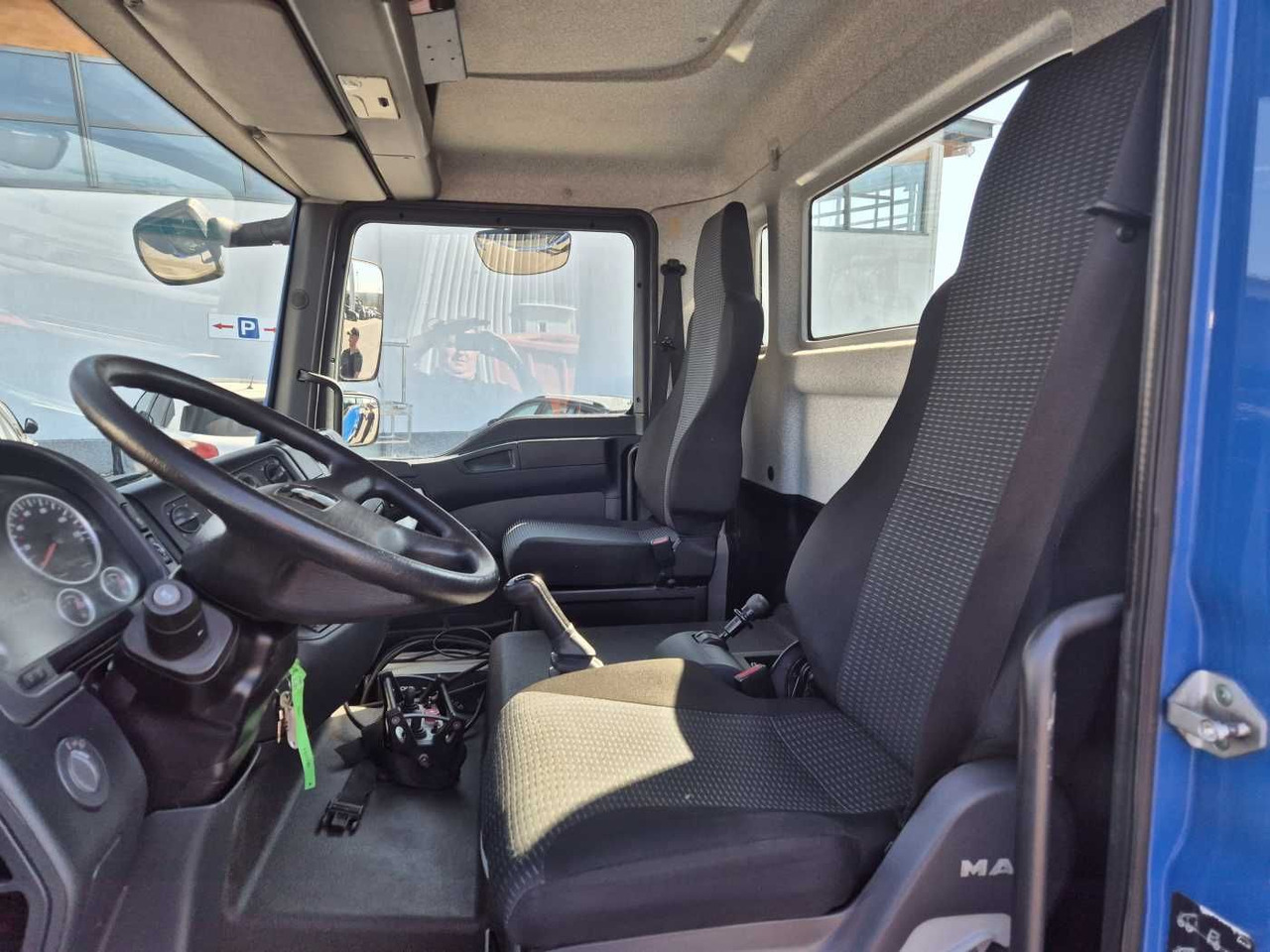 شاحنة كرين MAN TGL 8.150 Dachdeckerkran Klaas K25-30 TSP Funk: صورة 15 شاحنة كرين MAN TGL 8.150 Dachdeckerkran Klaas K25-30 TSP Funk: صورة 15